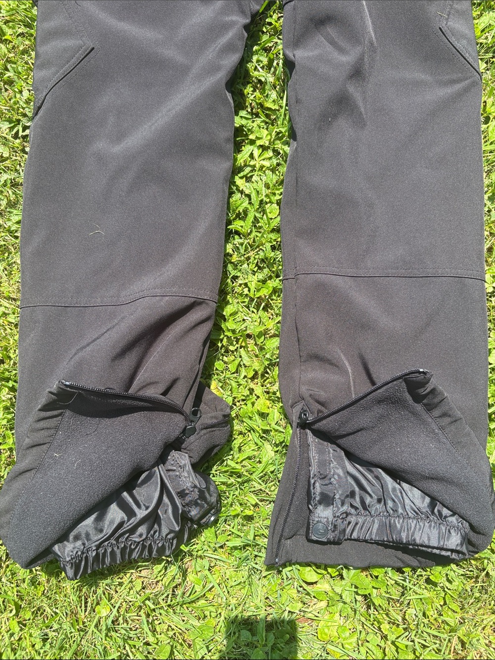 Gerry Men's Black Cargo Snow Pants - Picture 6 of 6